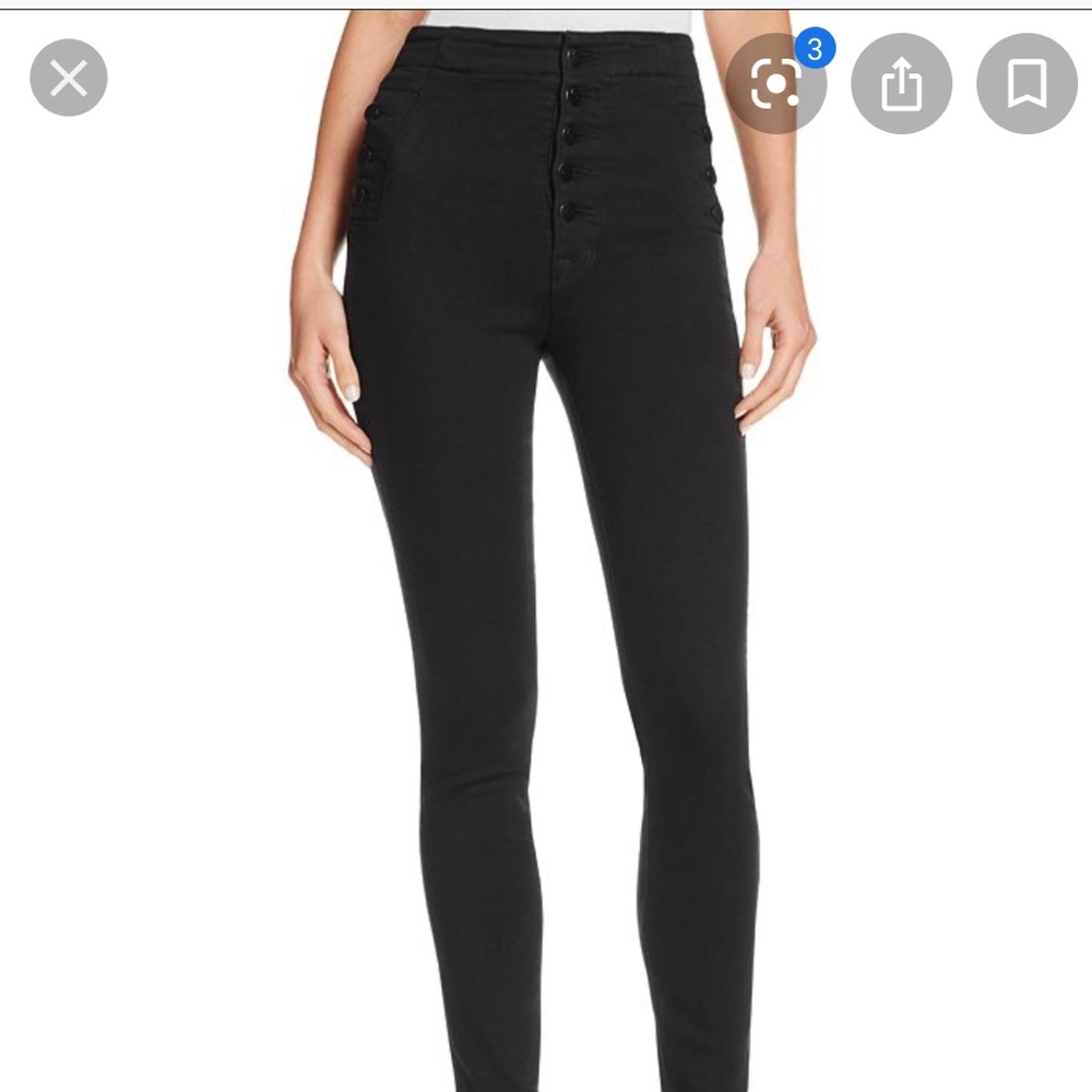 Natasha Sky High Jeans in seriously black.